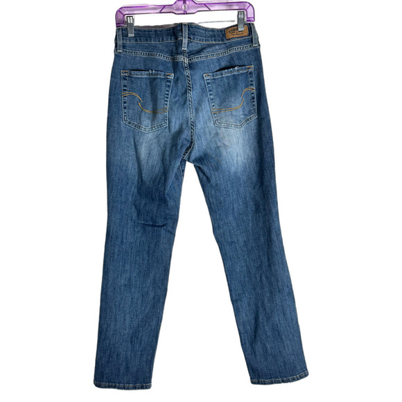 Levis Signature 12 MId Rise Slim Cuffed Light Wash - Picture 2 of 4
